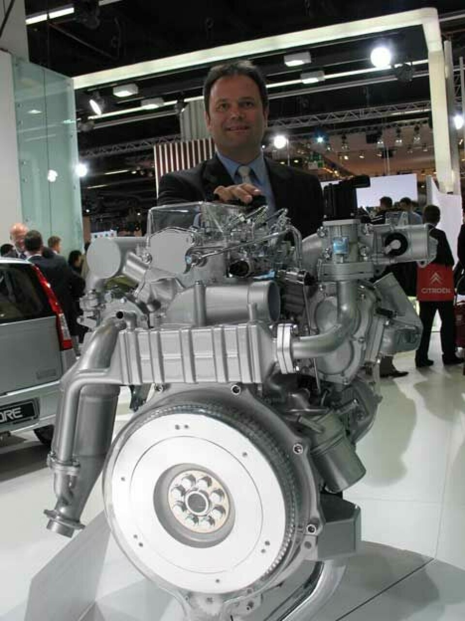Bogdan Lis bak den spesielle motoren fra DaihatsuBogdan Lis bak den spesielle motoren fra Daihatsu