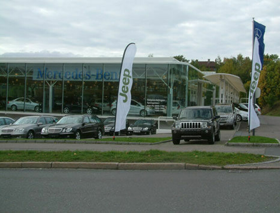 Amerikanske og tyske modeller fra DaimlerChrysler er nå under samme tak i bilbyen på Ensjø i Oslo
