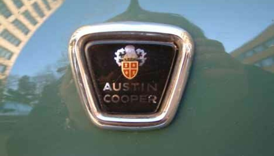 Mini Cooper Logo foran