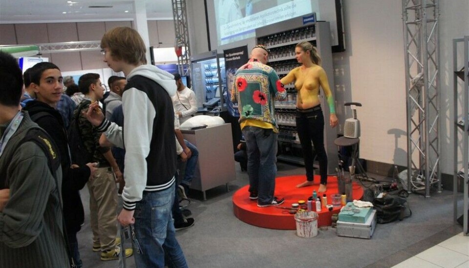 Automechanika 2014Dette gjør rekruttering til dekor-lakkering enklere. Foto: Jon Winding-Sørensen
