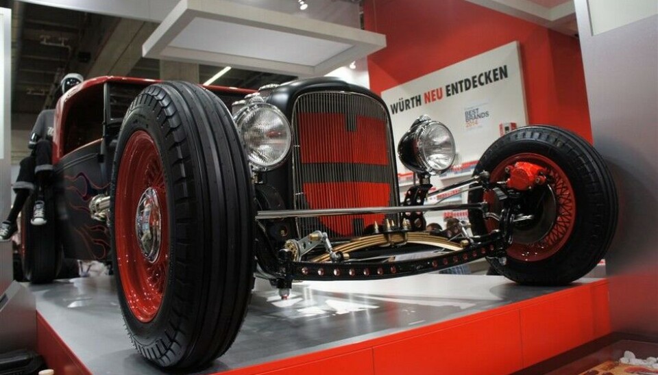 Automechanika 2014Würth vil vi skal oppdage dem på nytt. Gjerne, når de viser sånn innsats. Funnycar og kul logo. Foto: Jon Winding-Sørensen