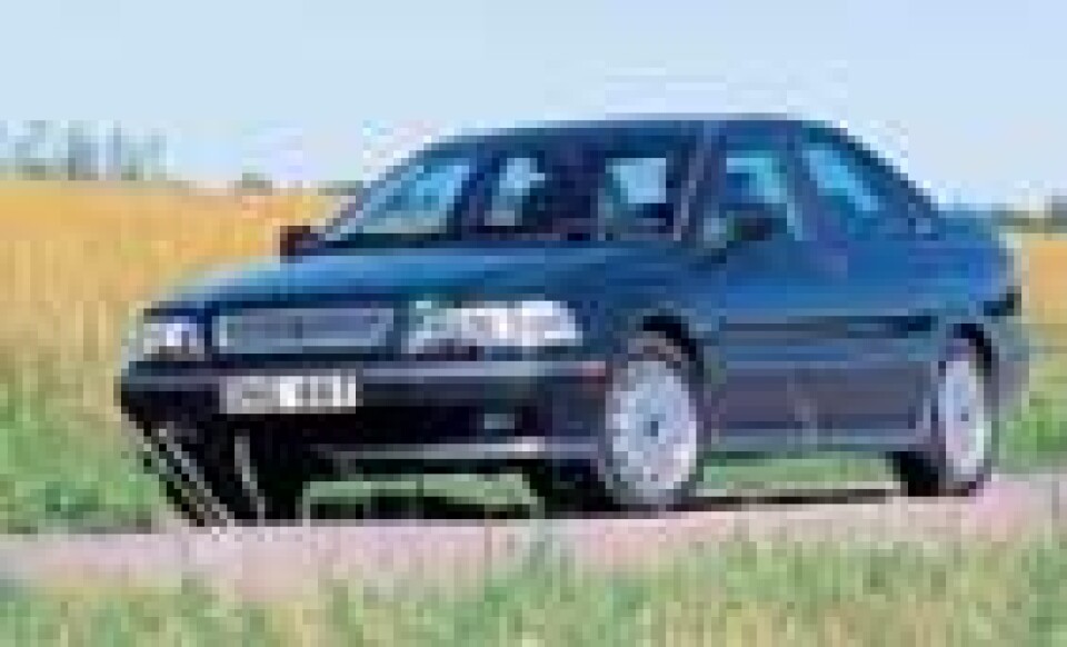 S40S40 S40S40