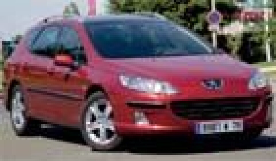Peugeot 407 2.2 HDi: Rask respons med biturbo