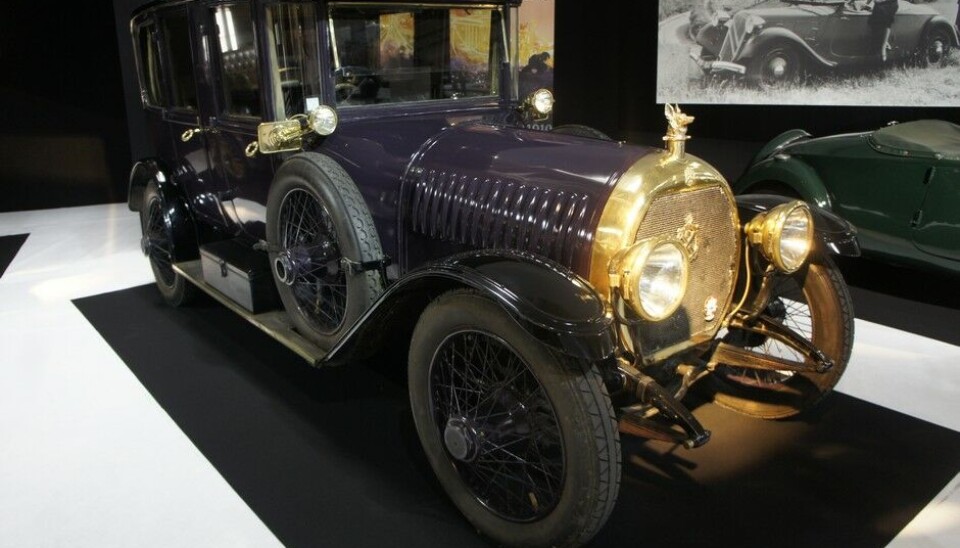 Paris 2014: Bil og moteEn Hotchkiss fra 1914. Karosseri fra Belvallette. Motealibiet er at den har tilhørt Mata Hari, spion og motedronning. Paris 2014: Bil og moteEn Hotchkiss fra 1914. Karosseri fra Belvallette. Motealibiet er at den har tilhørt Mata Hari, spion og motedronning.
