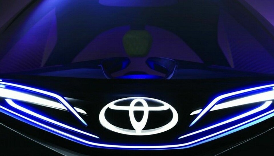 Toyota i-Tril