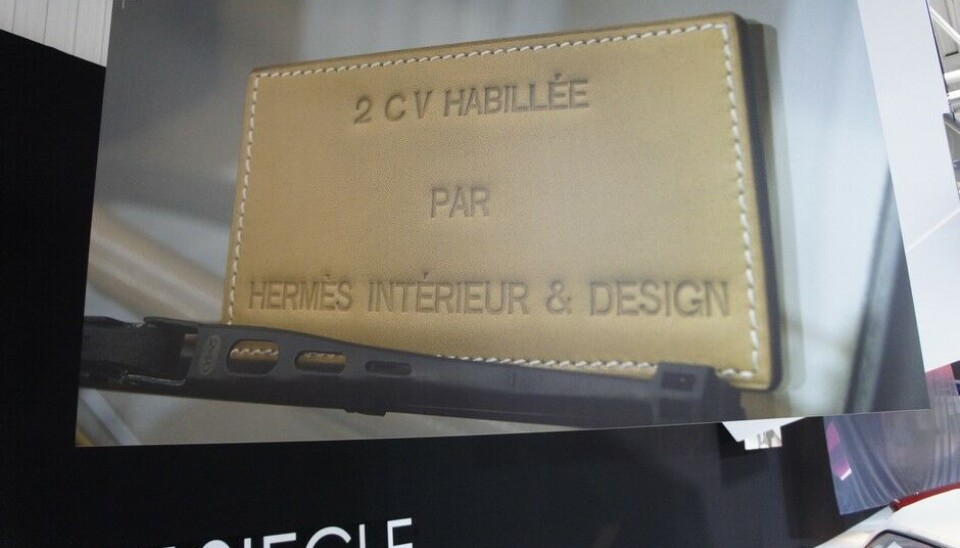 Paris 2014: Bil og moteDa Citroën 2 CV feiret sine 60 år på Paris-utstillingen i 2008, var det med denne spesialmodellen som var innredet av Hermes Interieur et Design. Paris 2014: Bil og moteDa Citroën 2 CV feiret sine 60 år på Paris-utstillingen i 2008, var det med denne spesialmodellen som var innredet av Hermes Interieur et Design.