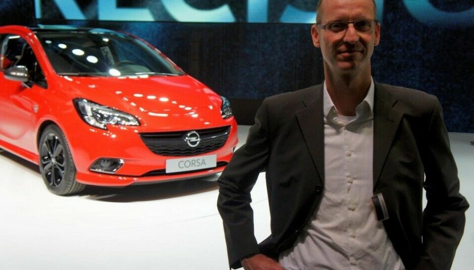 Carsten Aengenheyster med nye Opel Corsa