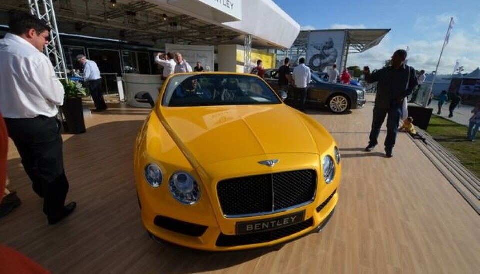 Goodwood Festival of Speed 2012Bentley Continental GT Speed fikk sin debut på Goodwood. Det er den raskeste serieproduserte Bentley noen gang, med 620 hestekrefter å by på. Goodwood Festival of Speed 2012Bentley Continental GT Speed fikk sin debut på Goodwood. Det er den raskeste serieproduserte Bentley noen gang, med 620 hestekrefter å by på.