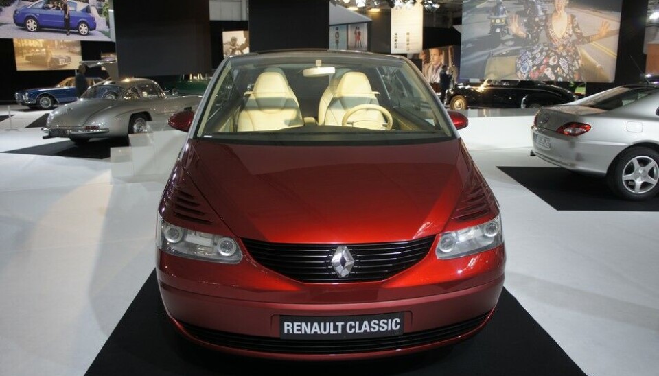 Paris 2014: Bil og moteRenault Avantime. Frankfurt 1999 var nok i tidligste laget for denne skapningen. Paris 2014: Bil og moteRenault Avantime. Frankfurt 1999 var nok i tidligste laget for denne skapningen.