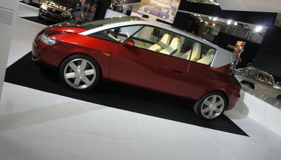 Paris 2014: Bil og moteRenault Avantime. Frankfurt 1999 var nok i tidligste laget for denne skapningen. Paris 2014: Bil og moteRenault Avantime. Frankfurt 1999 var nok i tidligste laget for denne skapningen.