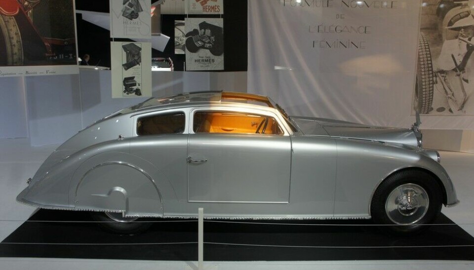 Paris 2014: Bil og moteDette er Voisins futuristiske Aerosport fra Paris-utstillingen 1935. Bilen ble innredet av Hermes som også fremstilte skreddersydd spesialbagasje til denne enestående bilen.