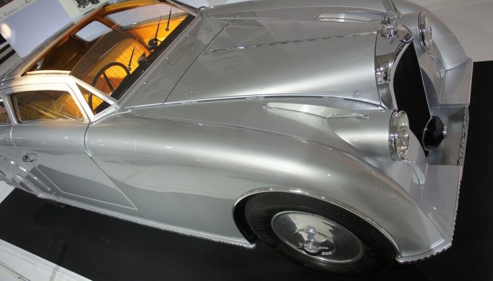Paris 2014: Bil og moteDette er Voisins futuristiske Aerosport fra Paris-utstillingen 1935. Bilen ble innredet av Hermes som også fremstilte skreddersydd spesialbagasje til denne enestående bilen. Paris 2014: Bil og moteDette er Voisins futuristiske Aerosport fra Paris-utstillingen 1935. Bilen ble innredet av Hermes som også fremstilte skreddersydd spesialbagasje til denne enestående bilen.