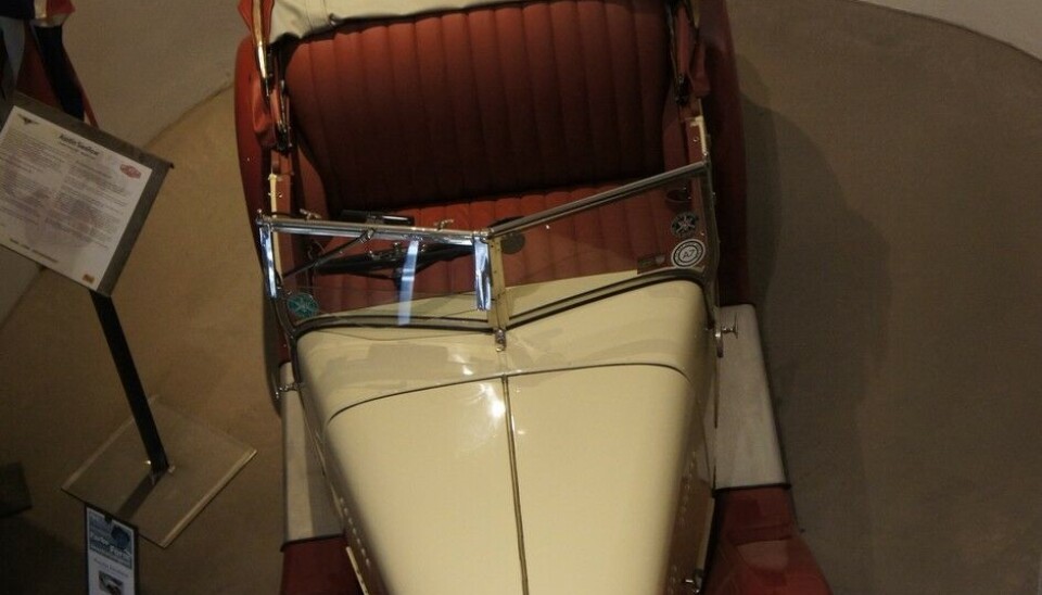 Museum Art & CarsÅrets tema var Jaguar, så da var det jo naturlig å starte med første forsøk allerede i resepsjonen. En Swallow, bygget på en Austin Seven, i 1929 Foto: Jon Winding-Sørensen Museum Art & CarsÅrets tema var Jaguar, så da var det jo naturlig å starte med første forsøk allerede i resepsjonen. En Swallow, bygget på en Austin Seven, i 1929 Foto: Jon Winding-Sørensen
