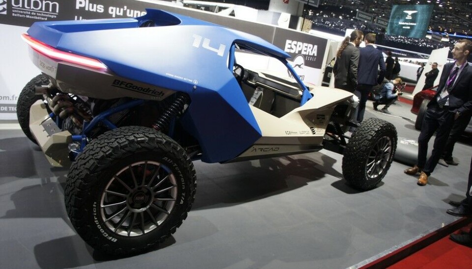 Sbarro i GenèveDette er litt ekte Sbarro igjen. En off-road buggy han kaller Arcad med V8 motor fra en Cadillac og seriøse terrengdekk fra Goodrich. (Foto: Jon Winding-Sørensen) Sbarro i GenèveDette er litt ekte Sbarro igjen. En off-road buggy han kaller Arcad med V8 motor fra en Cadillac og seriøse terrengdekk fra Goodrich. (Foto: Jon Winding-Sørensen)