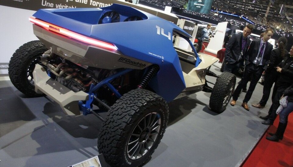 Sbarro i GenèveDette er litt ekte Sbarro igjen. En off-road buggy han kaller Arcad med V8 motor fra en Cadillac og seriøse terrengdekk fra Goodrich. (Foto: Jon Winding-Sørensen) Sbarro i GenèveDette er litt ekte Sbarro igjen. En off-road buggy han kaller Arcad med V8 motor fra en Cadillac og seriøse terrengdekk fra Goodrich. (Foto: Jon Winding-Sørensen)