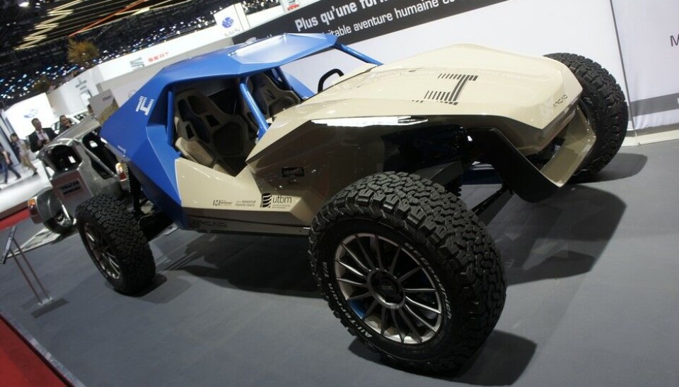 Sbarro i GenèveDette er litt ekte Sbarro igjen. En off-road buggy han kaller Arcad med V8 motor fra en Cadillac og seriøse terrengdekk fra Goodrich. (Foto: Jon Winding-Sørensen) Sbarro i GenèveDette er litt ekte Sbarro igjen. En off-road buggy han kaller Arcad med V8 motor fra en Cadillac og seriøse terrengdekk fra Goodrich. (Foto: Jon Winding-Sørensen)