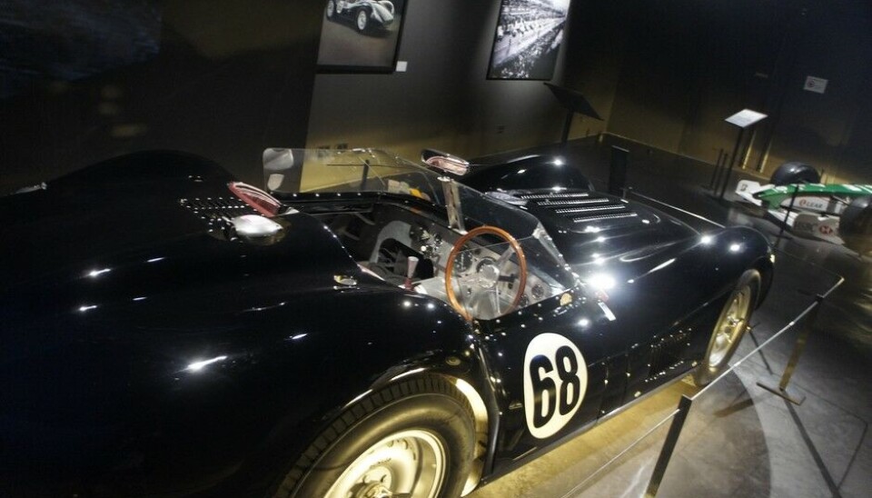 Museum Art & CarsLister var en som brukte Jaguars rekkesekser til gode formål. Denne'Knobbly»-modellen fra 1958 bygges på nytt nå, fremdeles av Lister. Foto: Jon Winding-Sørensen Museum Art & CarsLister var en som brukte Jaguars rekkesekser til gode formål. Denne'Knobbly»-modellen fra 1958 bygges på nytt nå, fremdeles av Lister. Foto: Jon Winding-Sørensen