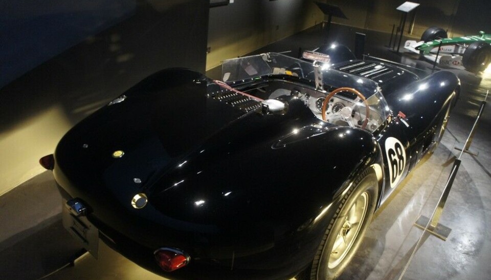 Museum Art & CarsLister var en som brukte Jaguars rekkesekser til gode formål. Denne'Knobbly»-modellen fra 1958 bygges på nytt nå, fremdeles av Lister. Foto: Jon Winding-Sørensen Museum Art & CarsLister var en som brukte Jaguars rekkesekser til gode formål. Denne'Knobbly»-modellen fra 1958 bygges på nytt nå, fremdeles av Lister. Foto: Jon Winding-Sørensen