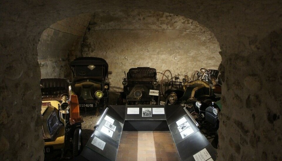 GrandsonDypt nede i en kjeller, og inne i en krypt, sto restene etter den store Grandson-samlingen (Foto: Jon Winding-Sørensen) GrandsonDypt nede i en kjeller, og inne i en krypt, sto restene etter den store Grandson-samlingen (Foto: Jon Winding-Sørensen)