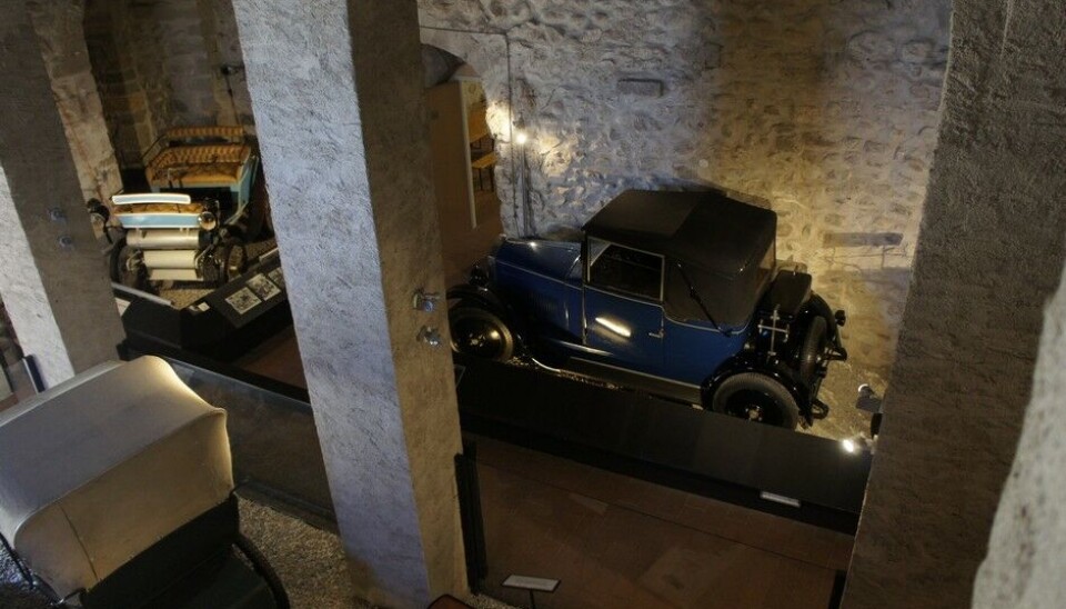 GrandsonDypt nede i en kjeller, og inne i en krypt, sto restene etter den store Grandson-samlingen (Foto: Jon Winding-Sørensen) GrandsonDypt nede i en kjeller, og inne i en krypt, sto restene etter den store Grandson-samlingen (Foto: Jon Winding-Sørensen)