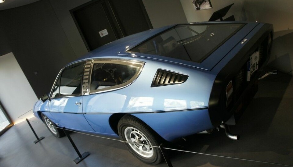 Museum Art & CarsEn underlig en. Den klassiske karosseriprodusenten Owen ville plutselig bygge en serie Lamborghini Espada-lignende spesialmodeller på XJ6. Det ble med tre eksemplarer. Dette karosseriet er fra 1982 og ble bygget på en bil fra 1972.  Foto: Jon Winding-Sørensen