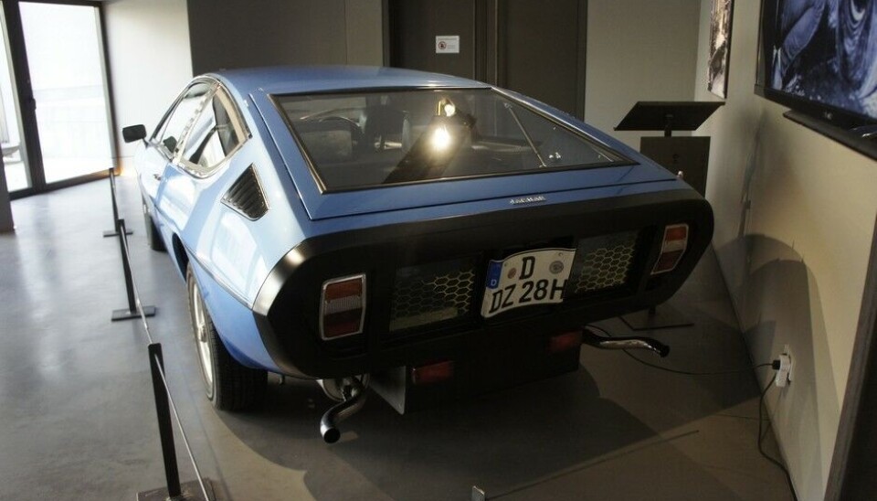 Museum Art & CarsEn underlig en. Den klassiske karosseriprodusenten Owen ville plutselig bygge en serie Lamborghini Espada-lignende spesialmodeller på XJ6. Det ble med tre eksemplarer. Dette karosseriet er fra 1982 og ble bygget på en bil fra 1972. Foto: Jon Winding-Sørensen Museum Art & CarsEn underlig en. Den klassiske karosseriprodusenten Owen ville plutselig bygge en serie Lamborghini Espada-lignende spesialmodeller på XJ6. Det ble med tre eksemplarer. Dette karosseriet er fra 1982 og ble bygget på en bil fra 1972. Foto: Jon Winding-Sørensen