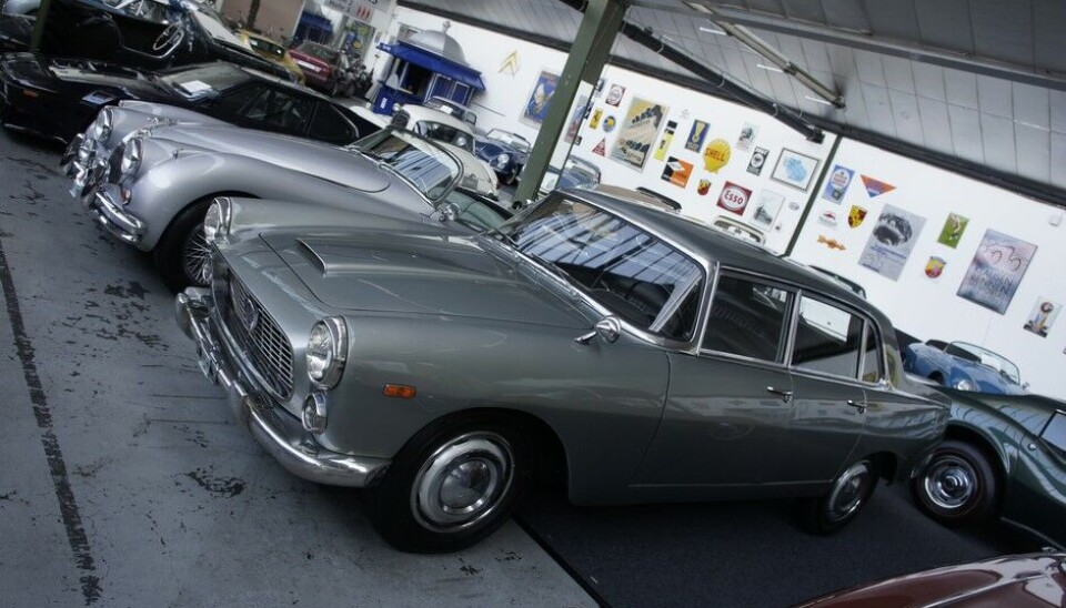 Galleri ToffenNye rader, men nesten alle er verdt å stanse opp ved, en Flaminia, en Jaguar XJ220, en BMW M1 med litt herpa front, en Austin Healey. Foto: Jon Winding-Sørensen Galleri ToffenNye rader, men nesten alle er verdt å stanse opp ved, en Flaminia, en Jaguar XJ220, en BMW M1 med litt herpa front, en Austin Healey. Foto: Jon Winding-Sørensen
