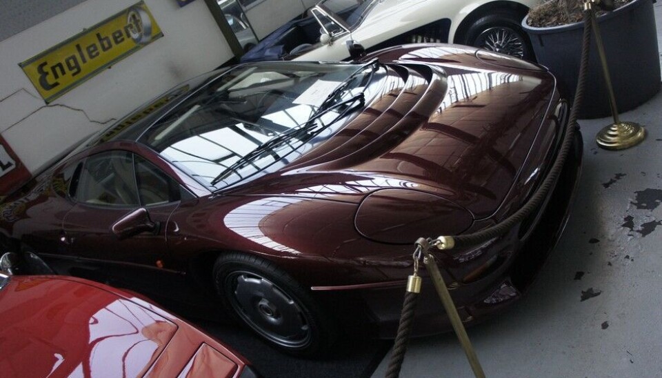Galleri ToffenNye rader, men nesten alle er verdt å stanse opp ved, en Flaminia, en Jaguar XJ220, en BMW M1 med litt herpa front, en Austin Healey. Foto: Jon Winding-Sørensen Galleri ToffenNye rader, men nesten alle er verdt å stanse opp ved, en Flaminia, en Jaguar XJ220, en BMW M1 med litt herpa front, en Austin Healey. Foto: Jon Winding-Sørensen