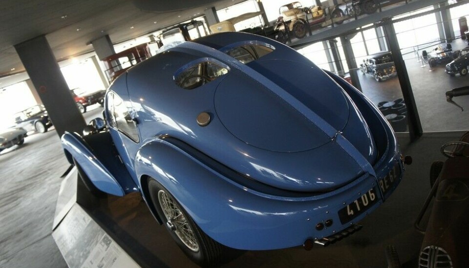 Pantheon... og en Bugatti Atlantic er også ganske karakteristisk. Men hvem garanterer at den er'ekte»? (Foto: Jon Winding-Sørensen)