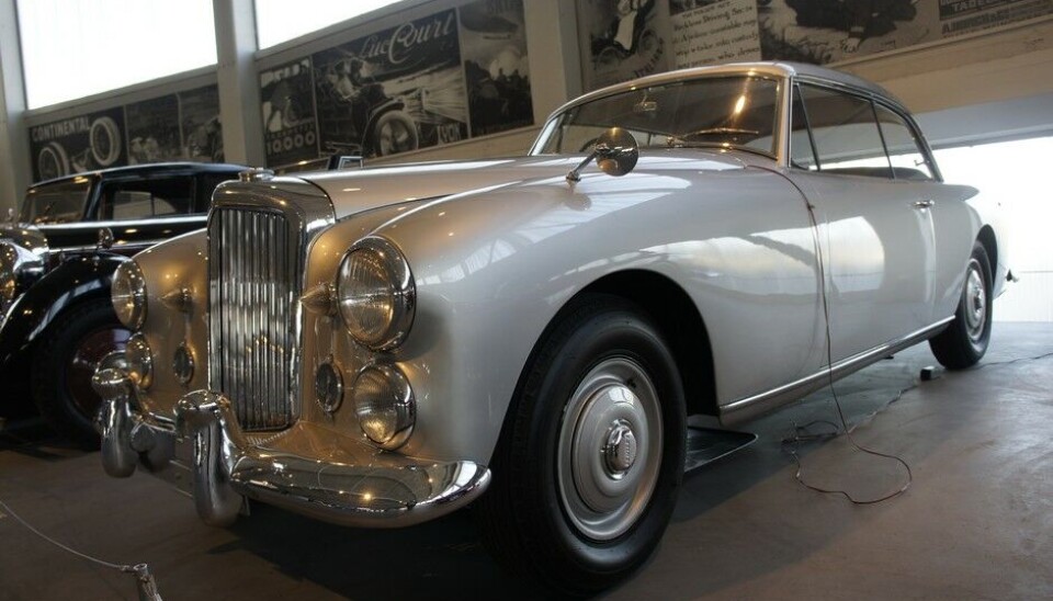 PantheonVi kan nok gjette på Graber-karosseri her også. Oppå en Bentley. (Foto: Jon Winding-Sørensen) PantheonVi kan nok gjette på Graber-karosseri her også. Oppå en Bentley. (Foto: Jon Winding-Sørensen)