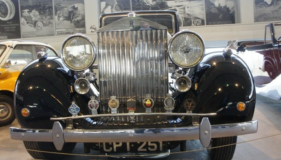 PantheonOg rett ved siden av en mektig Bentley-grill finner vi en end mektigere Rolls-grill. (Foto: Jon Winding-Sørensen) PantheonOg rett ved siden av en mektig Bentley-grill finner vi en end mektigere Rolls-grill. (Foto: Jon Winding-Sørensen)