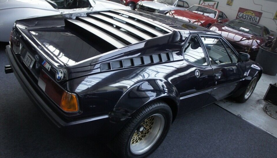 Galleri ToffenNye rader, men nesten alle er verdt å stanse opp ved, en Flaminia, en Jaguar XJ220, en BMW M1 med litt herpa front, en Austin Healey. Foto: Jon Winding-Sørensen Galleri ToffenNye rader, men nesten alle er verdt å stanse opp ved, en Flaminia, en Jaguar XJ220, en BMW M1 med litt herpa front, en Austin Healey. Foto: Jon Winding-Sørensen