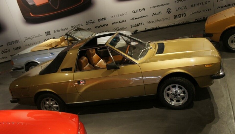 PantheonDet er egentlig Pininfarina som skal ha skylden for denne Lancia Beta Spider. Men det var Zagato som produserte den for dem, og de som modifiserte taket litt. (Foto: Jon Winding-Sørensen) PantheonDet er egentlig Pininfarina som skal ha skylden for denne Lancia Beta Spider. Men det var Zagato som produserte den for dem, og de som modifiserte taket litt. (Foto: Jon Winding-Sørensen)