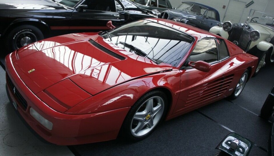 Galleri ToffenOg som et skikkelig kontrapunkt til den lette Rileyen, en Ferrari 512 Testa Rossa. Den har gått 36.500 km siden den ble født i 1994. Pris: 148.000 CHF. Foto: Jon Winding-Sørensen