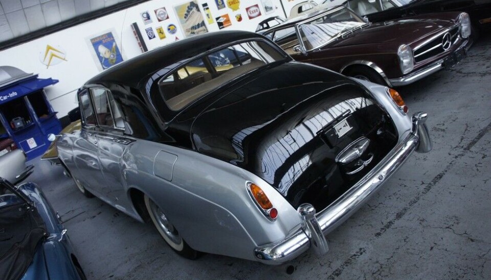 Galleri ToffenHalvmoderne luksus fra England, halvmoderne luxus-sport fra Tyskland og litt sport fra USA. Foto: Jon Winding-Sørensen Galleri ToffenHalvmoderne luksus fra England, halvmoderne luxus-sport fra Tyskland og litt sport fra USA. Foto: Jon Winding-Sørensen