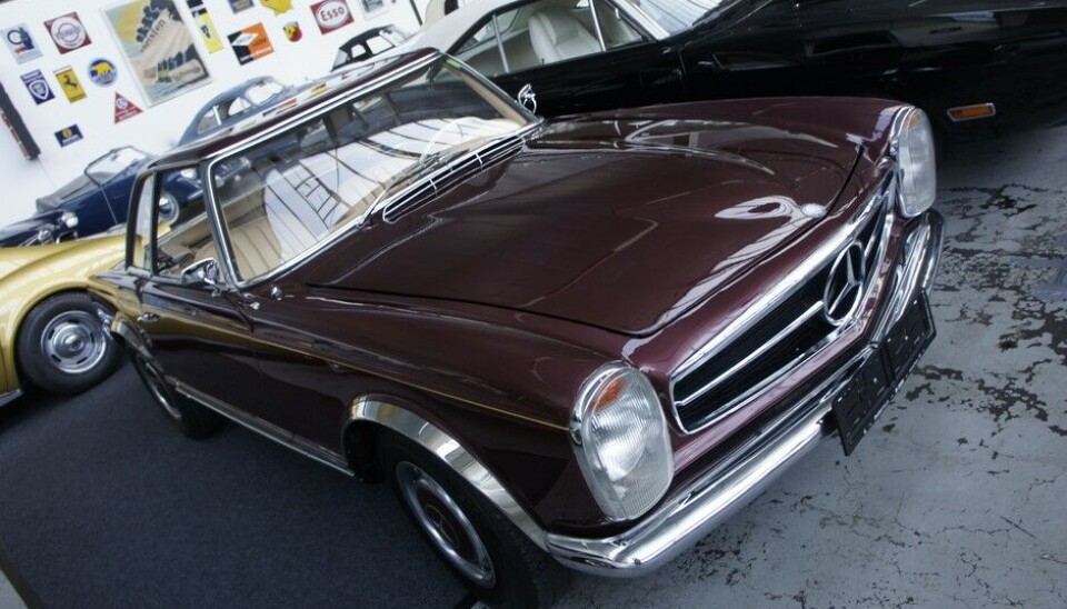 Galleri ToffenHalvmoderne luksus fra England, halvmoderne luxus-sport fra Tyskland og litt sport fra USA. Foto: Jon Winding-Sørensen Galleri ToffenHalvmoderne luksus fra England, halvmoderne luxus-sport fra Tyskland og litt sport fra USA. Foto: Jon Winding-Sørensen