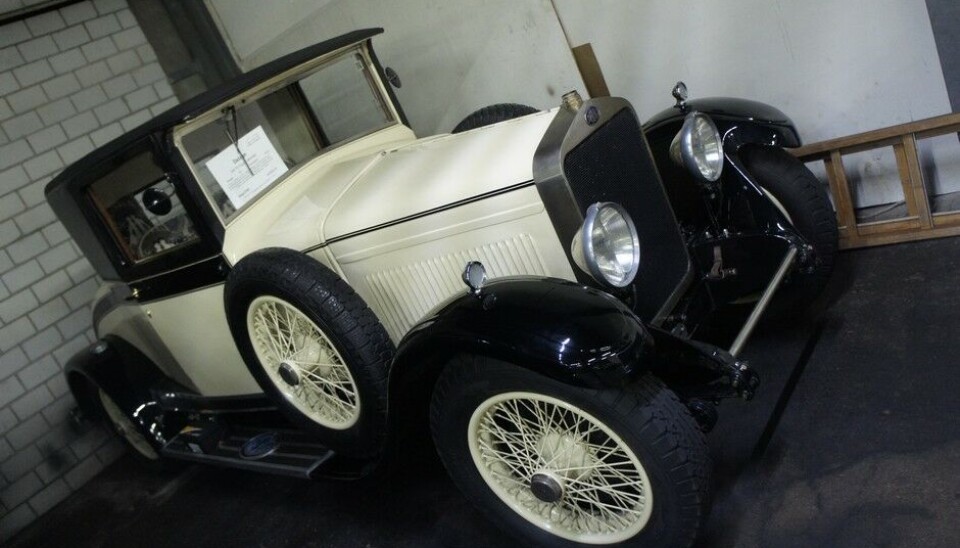 Galleri ToffenDette kunne se ut som en liten Rolls, men er en fransk Delage, med såkalt Faux Cabriolet karosseri. Sjekk det lille glimtet vi fikk av interiøret. Foto: Jon Winding-Sørensen Galleri ToffenDette kunne se ut som en liten Rolls, men er en fransk Delage, med såkalt Faux Cabriolet karosseri. Sjekk det lille glimtet vi fikk av interiøret. Foto: Jon Winding-Sørensen