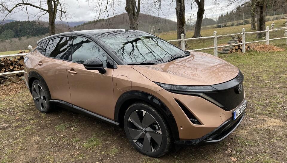 Tre av fire som har bestilt Nissan Ariya venter på den firehjulsdrevne varianten. I løpet av våren kortes ventetiden på nye biler ned. (Foto: Øivind Skar) Tre av fire som har bestilt Nissan Ariya venter på den firehjulsdrevne varianten. I løpet av våren kortes ventetiden på nye biler ned. (Foto: Øivind Skar)