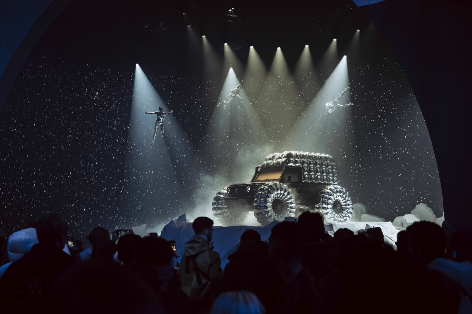 Mercedes-Benz and Moncler presenting a co-creation: PROJECT MONDO G at “The Art of Genius” February 2023. Image: Lukas Müller for Mercedes-Benz Mercedes-Benz and Moncler presenting a co-creation: PROJECT MONDO G at “The Art of Genius” February 2023. Image: Lukas Müller for Mercedes-Benz