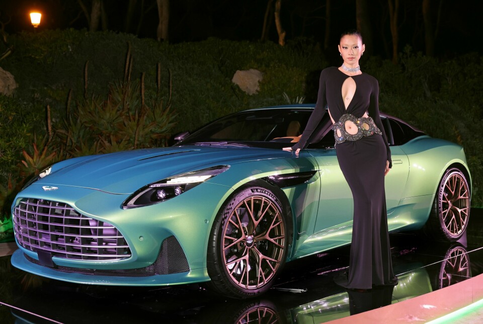 Aston Martin lansering i Nice - Rina Sawayama