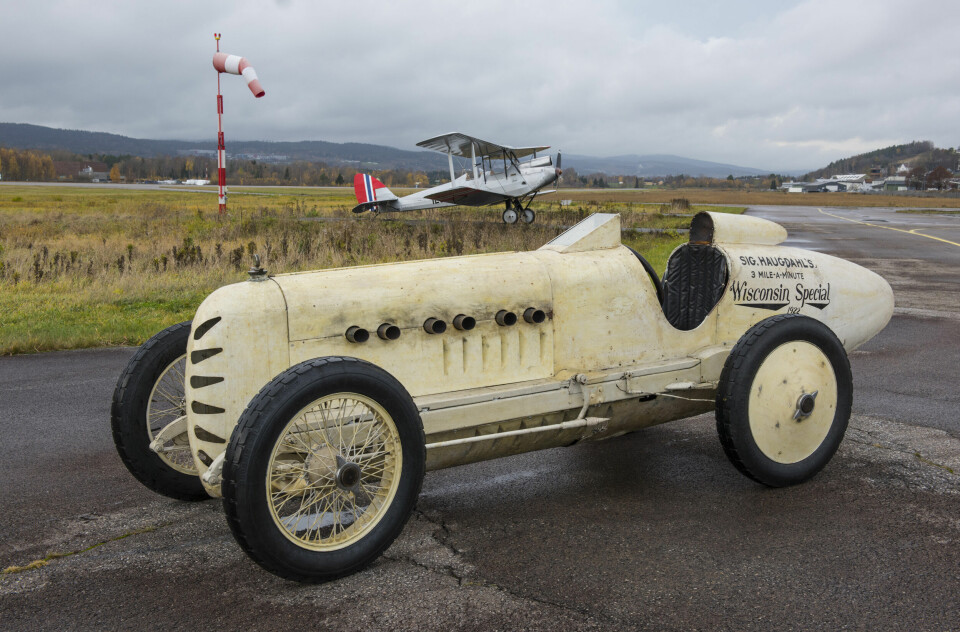 Trønderen Sigurd Haugdahl kjørte i 290 km/t og satte med denne selvbygde bilen verdensrekord på Daytona Beach i USA i 1922. 100 år etter sto bilen på Oslo Motor Show. (Foto: Øivind Skar)