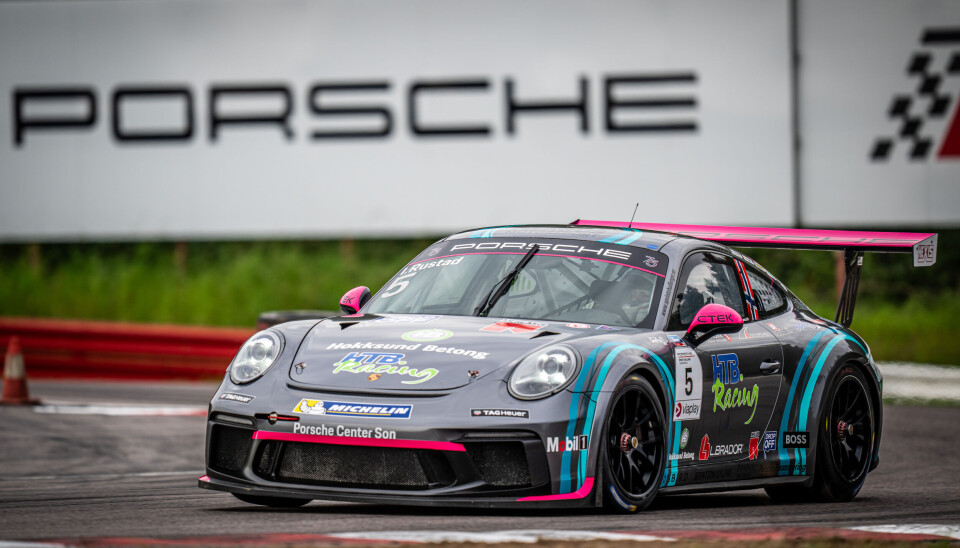 GOD SESONG: Isabell Rustad har kjørt sterkt denne sesongen og har stått på pallen i Porsche Sprint Challenge Scandinavia i seks av fjorten løp. Det holdt til tredjeplass i GT3-klassen av Sprint Challenge Scandinavia. GOD SESONG: Isabell Rustad har kjørt sterkt denne sesongen og har stått på pallen i Porsche Sprint Challenge Scandinavia i seks av fjorten løp. Det holdt til tredjeplass i GT3-klassen av Sprint Challenge Scandinavia.