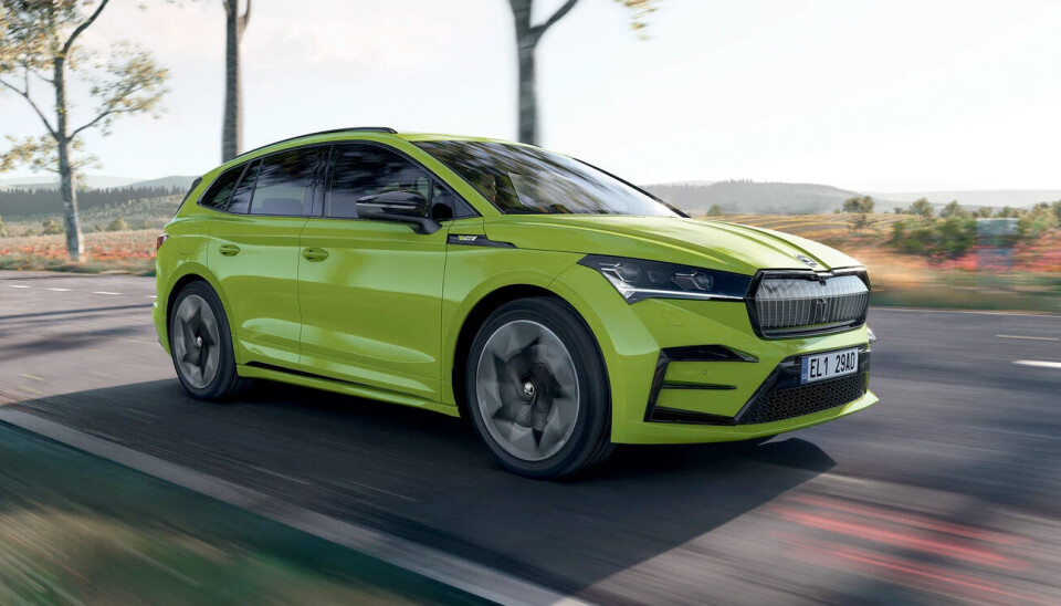 Oppgradert Skoda Enyaq med mer motoreffekt, økt rekkevidde og flere utstyrsvarianter. Oppgradert Skoda Enyaq med mer motoreffekt, økt rekkevidde og flere utstyrsvarianter.