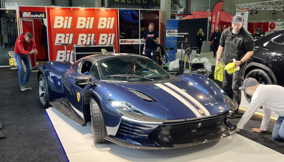Se Ferrari Daytona SP3 hos BilAutofil