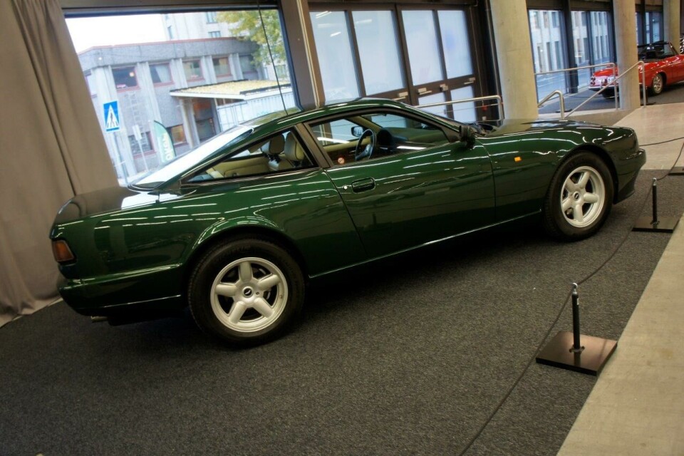 Aston Martin Virage 1991.