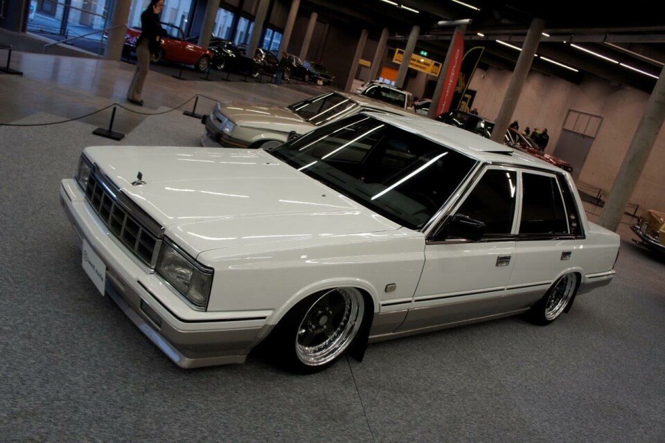 Nissan Laurel 1987.