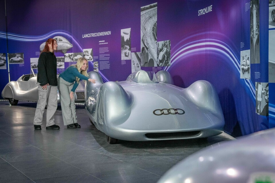 From November 18, 2023, to June 9, 2024, Audi Tradition will take all those interested in technology on a journey through the history of aerodynamics and show the beginnings of aerodynamic concepts in automotive engineering up to 1945 in the "Windschnittig" exhibition at the Audi museum mobile. Pictured here: An impression from the current exhibition with the Auto Union Type C Stromlinie (German for "streamline") racing car from the historical vehicle collection of AUDI AG.