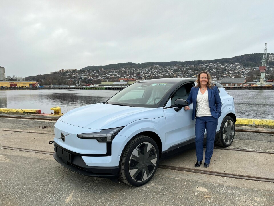 Rita Kristin Broch, administrerende direktør i Volvo Car Norway hentet de første EX30 i Drammen