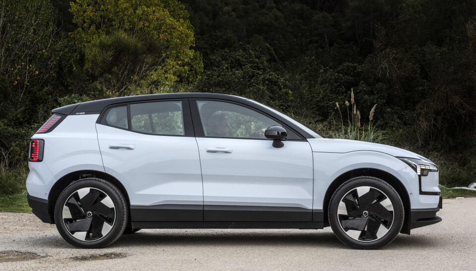 Volvo EX30 klatret raskt og var landets mest valgte bilmodell i april.