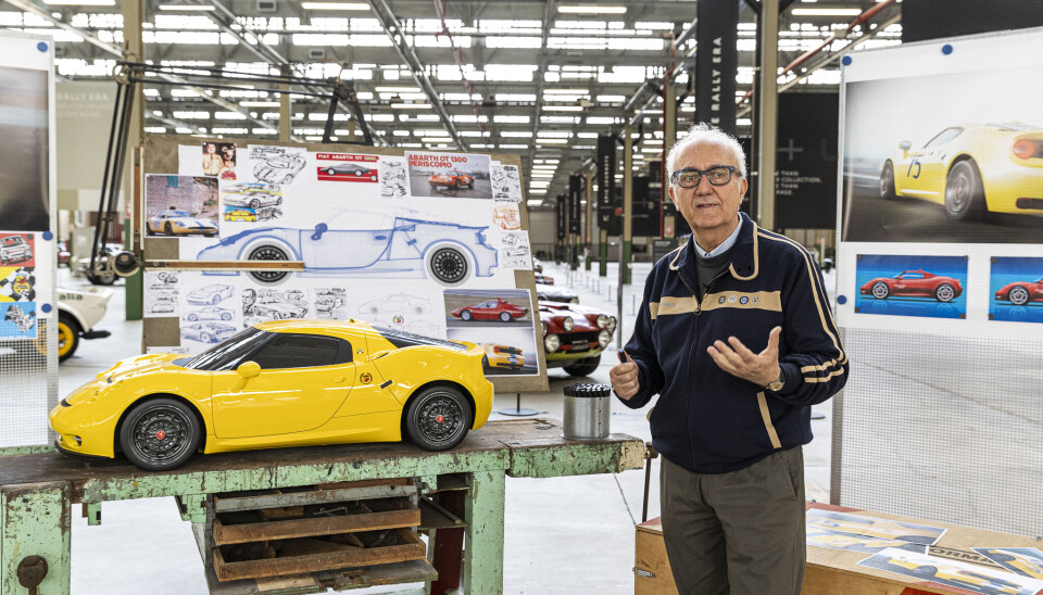 Roberto Giolito med sin Abarth Classiche 1300 OT